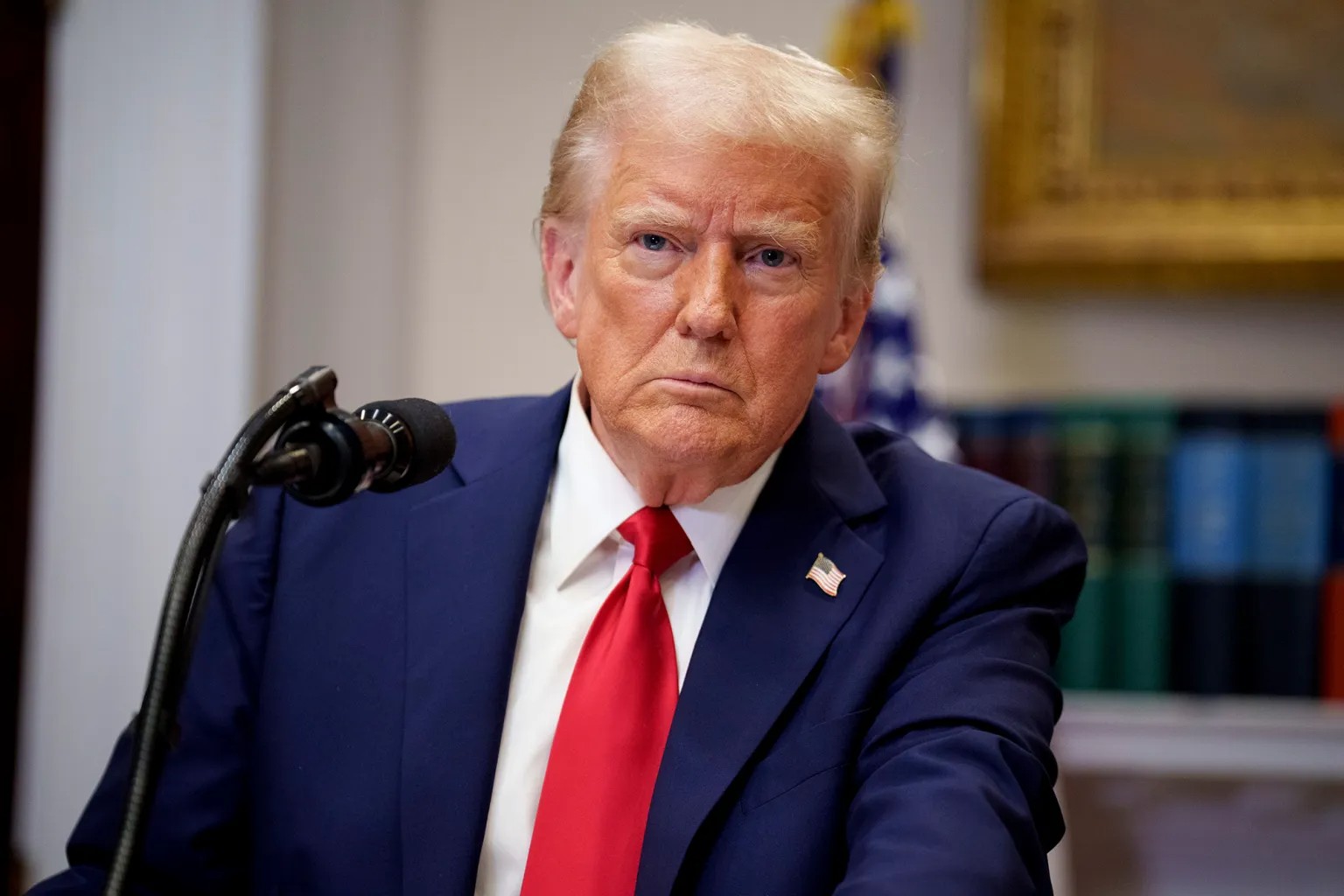 ⚡ AOC SLAMS MEDIA DOUBLE STANDARD: ACCUSES PRESS OF IGNORING TRUMP’S “DECLINE” WHILE FIXATING ON BIDEN’S.c1