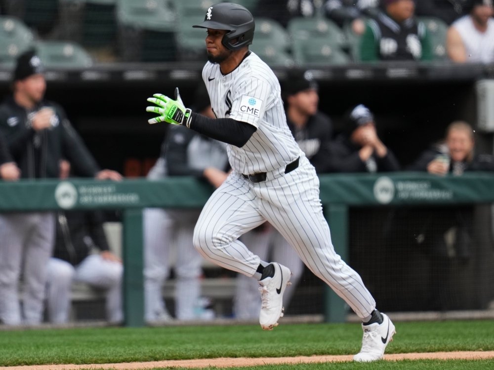 Sosa to Toronto: White Sox Trade Infielder Lenyn Sosa to Blue Jays for Minor League Outfielder Jordan Rich .v1