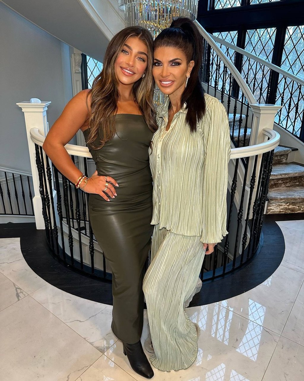 “MY MOTHER IS BEING BRAINWASHED”: Gia Giudice SHOCKS the family by secretly siding with Joe, REVEALING a "vile" truth that Luis is "viciously" isolating Teresa from her daughters to "shady-ly" SEIZE the Giudice fortune and OBLITERATE their legacy