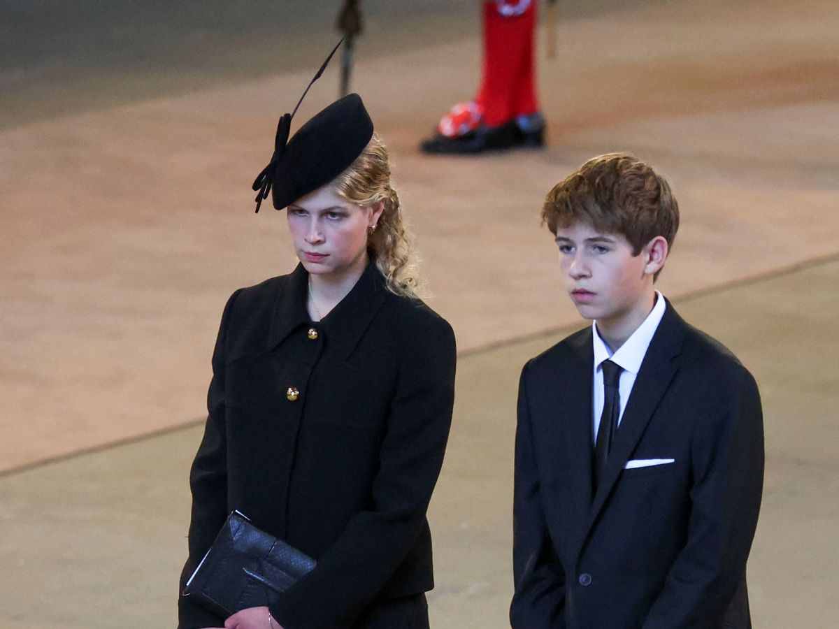 The Handsome Young Royal Who Stole Hearts at the Queen’s Funeral — And Why His Story Touched So Many