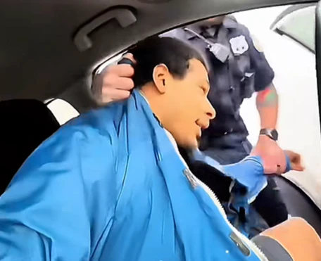 Officer Detains Calm Driver Then Moments Later Federal Agents Arrive And Everything Changes