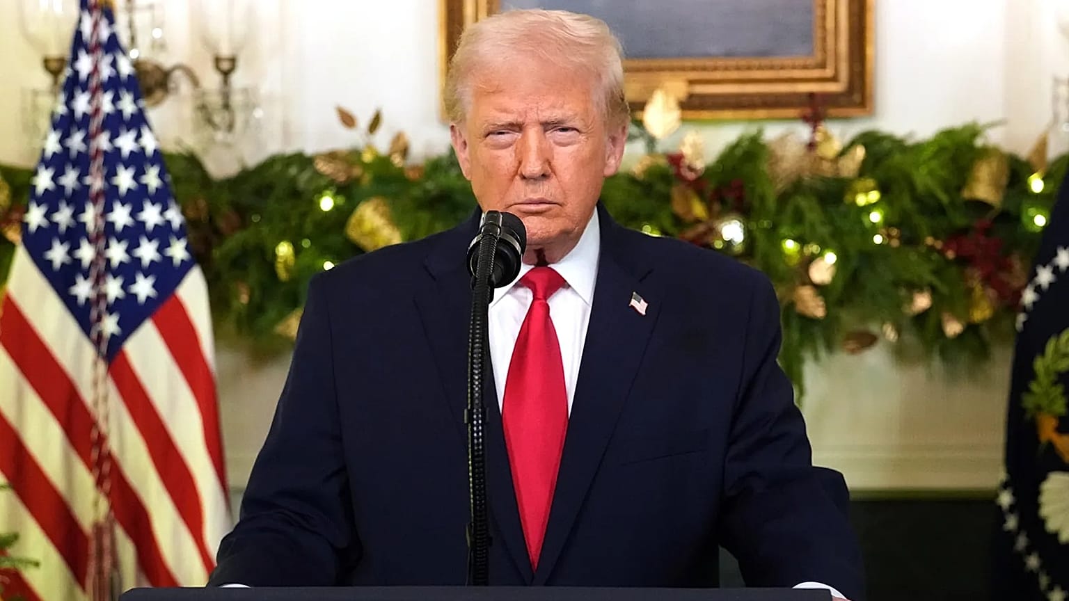 Trump Weighs $1 Million Payout to Every Greenlander in Bid for U.S. Annexation Vote.