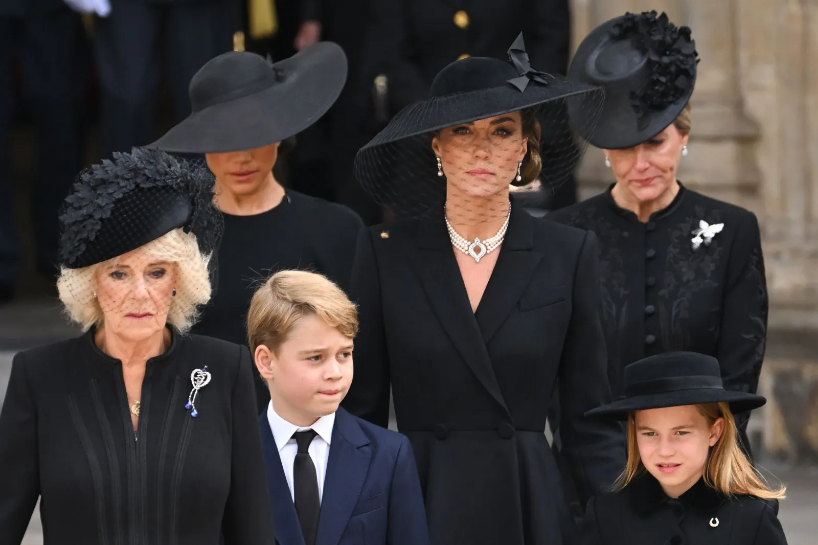Fans Stunned! How Queen Camilla Scolds Catherine, But Charlotte Subtly Retaliates at Royal Duty