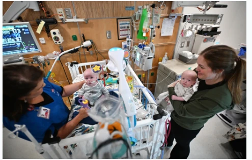 Caden Thomas: A Twin's Journey Through the NICU and the Power of Family Bond 4144