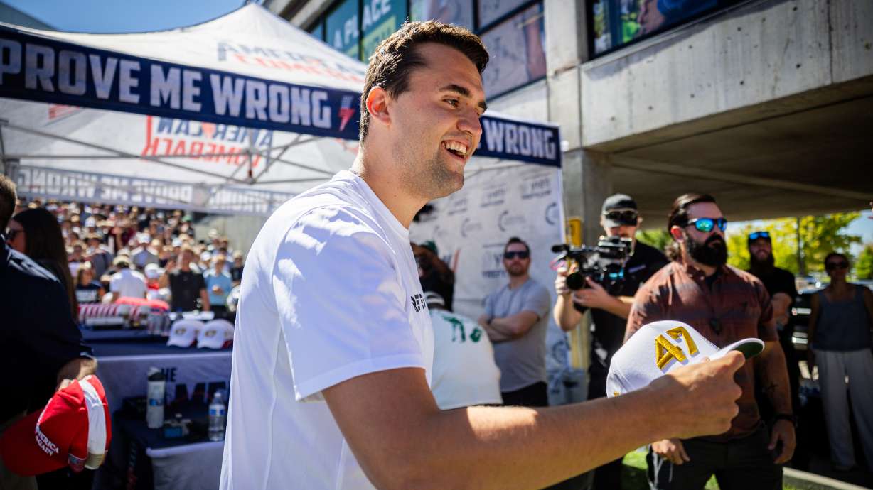HE SAW WHAT NO ONE ELSE DID: The Navy Veteran Whose Quiet Analysis Just Shattered the Charlie Kirk Investigation.