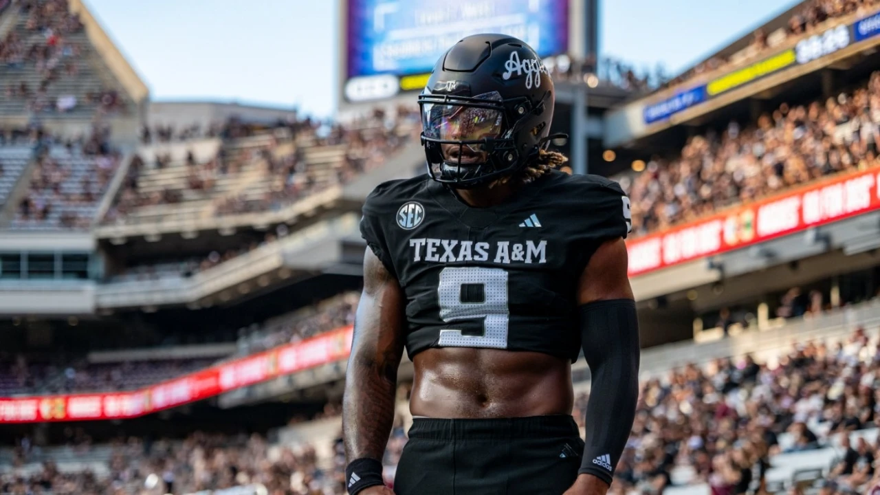 Bills Predicted to Refresh Their Defense With a Superstar Edge Rusher in the First Round