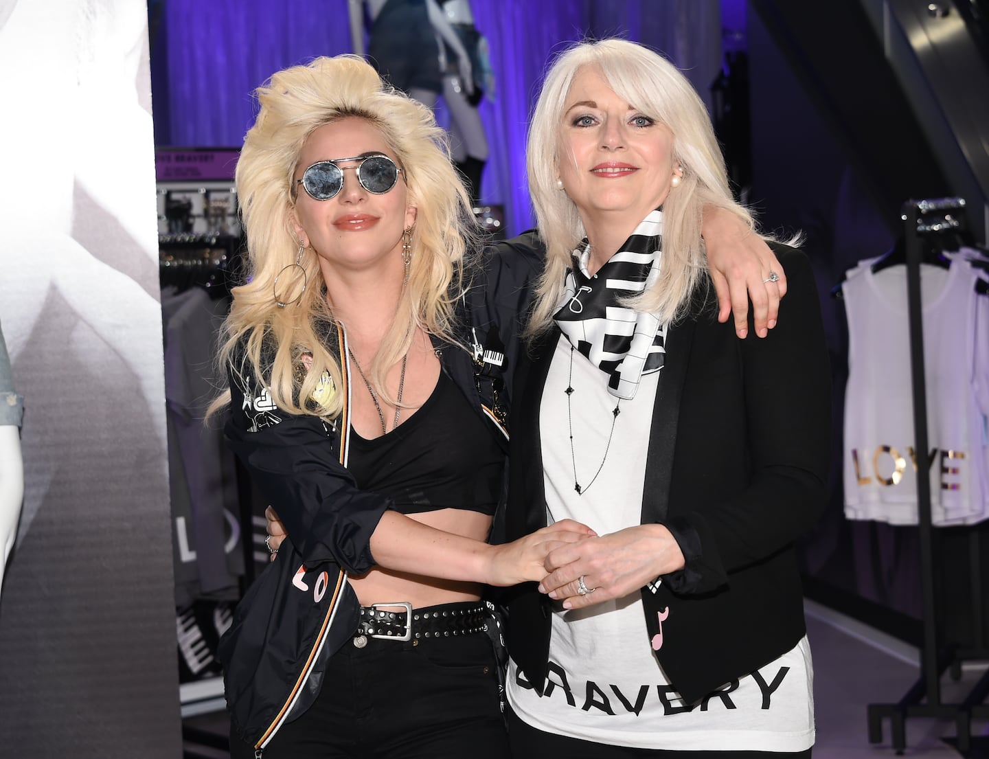 UPDATE: LADY GAGA OPENS UP ABOUT PAST MENTAL HEALTH STRUGGLES — FANS REACT_011