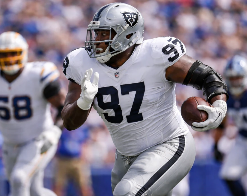 BREAKING: Just 1 Hour After Requesting a Trade, Adam Schefter Confirms a 4-Time Pro Bowl Defensive Tackle Is Heading to the Las Vegas Raiders