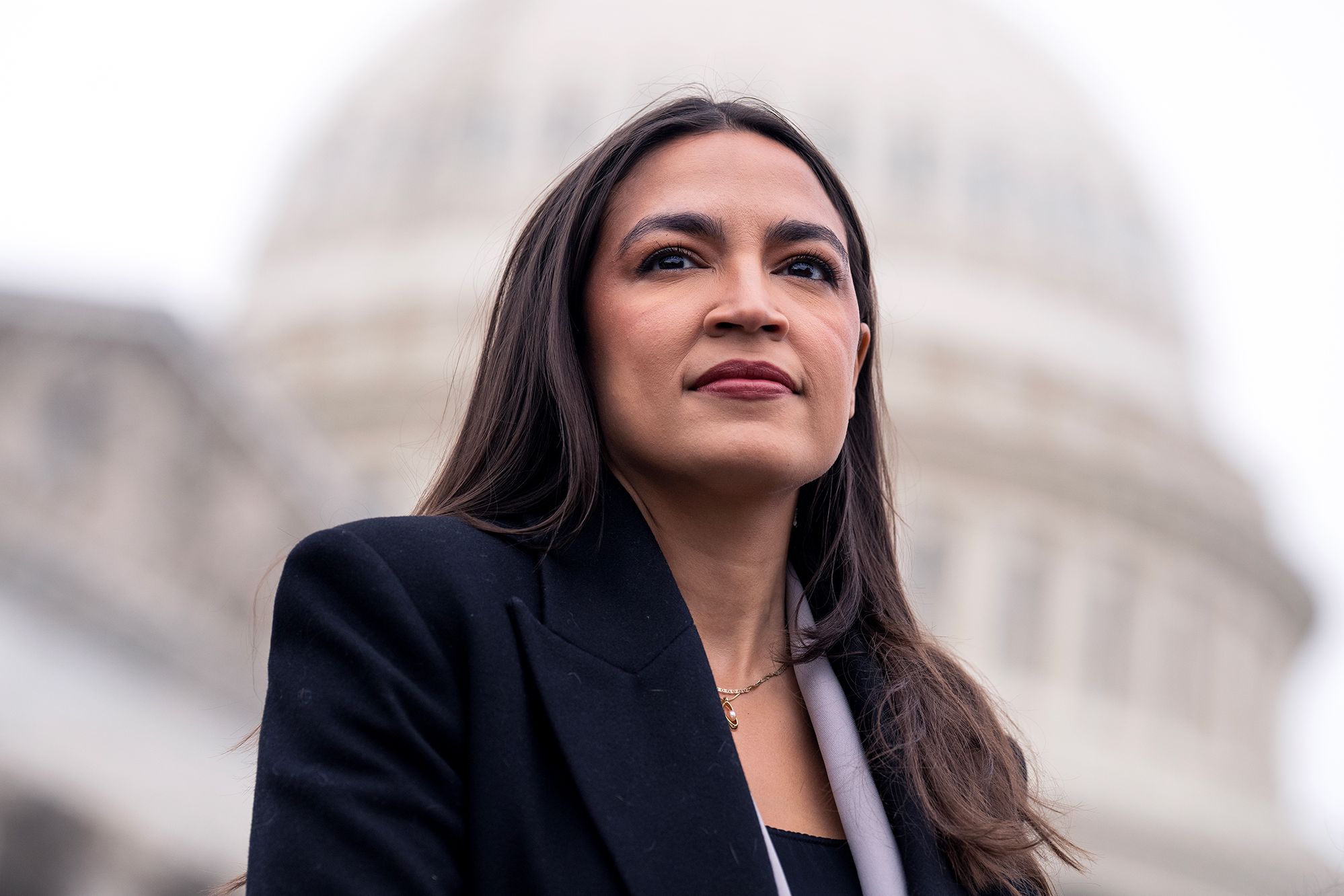 BOMBSHELL: DEMOCRATIC REP STUNS POLITICAL WORLD WITH WILD 2028 PRESIDENTIAL PREDICTION “AOC COULD BE NEXT U.S. PRESIDENT”.c1