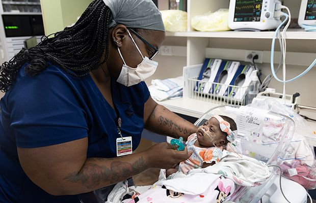 Breaking: How Ruby Theophile Overcame Previous Pregnancy Loss and Life-Threatening Preterm Labor to Welcome Her Daughter Jaelynn Through Expert Care at Holtz Children’s NICU 5892