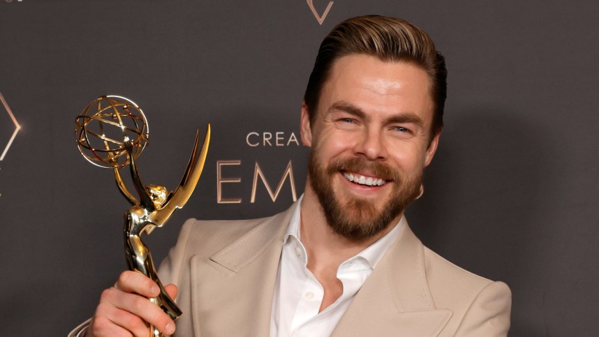 “THE GREATEST MIRRORBALL OF ALL”: Derek Hough and Hayley Erbert Share a Heart-Melting Update on Their First Child, Revealing How Fatherhood Is Transforming the DWTS Star’s ‘Happiest