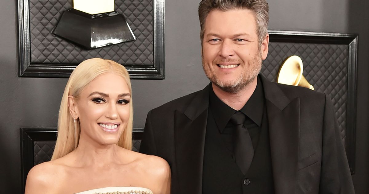 A Love Song Turned Inward: Gwen Stefani Sings, and Blake Shelton Listens_011