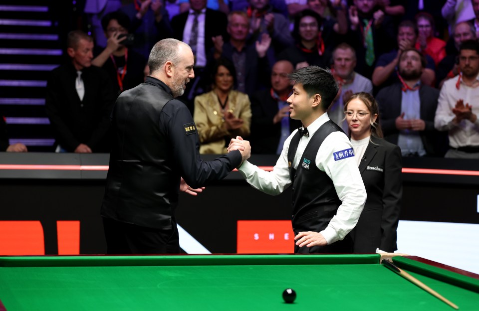 'Never Change, Willo': Mark Williams Hailed as 'Class Act' After Joking About Punching Zhao Xintong Following World Snooker Championship Final Defeat