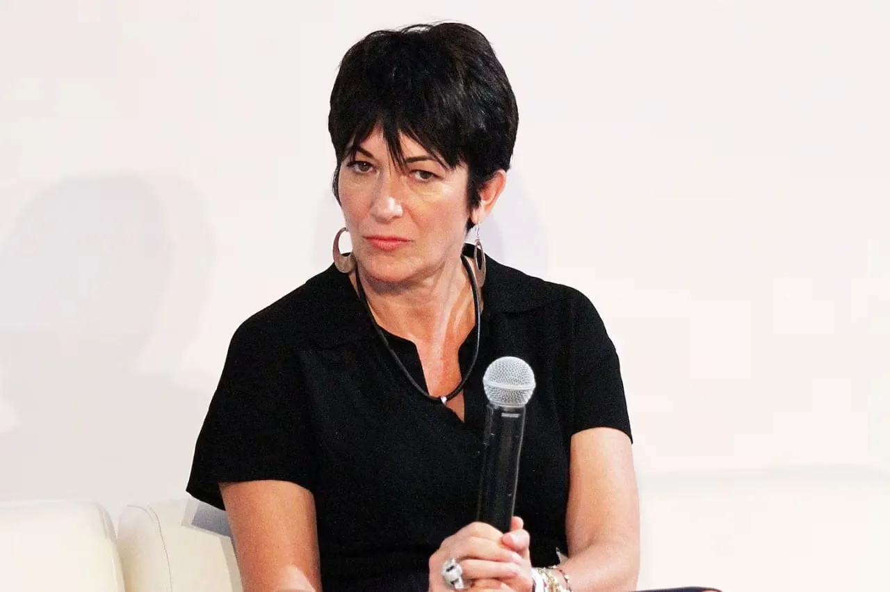 Ghislaine Maxwell Claims 25 Jeffrey Epstein Associates Made ‘Secret Settlements’