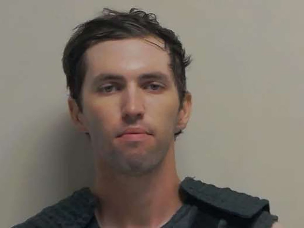 Chilling Details Emerge: Tyler Robinson’s Message Reveals a Troubling Backstory in Murder Case