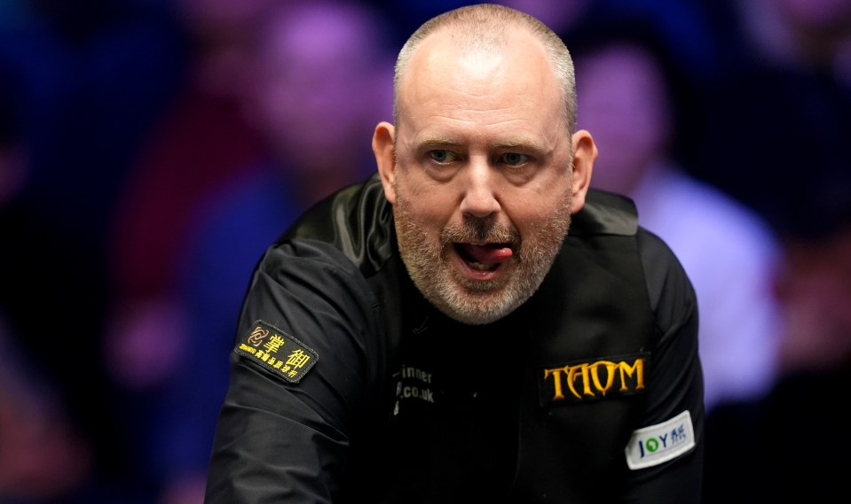  Kebab & Gout: Mark Williams Stuns Fans with Greasy Post-Match Feast
