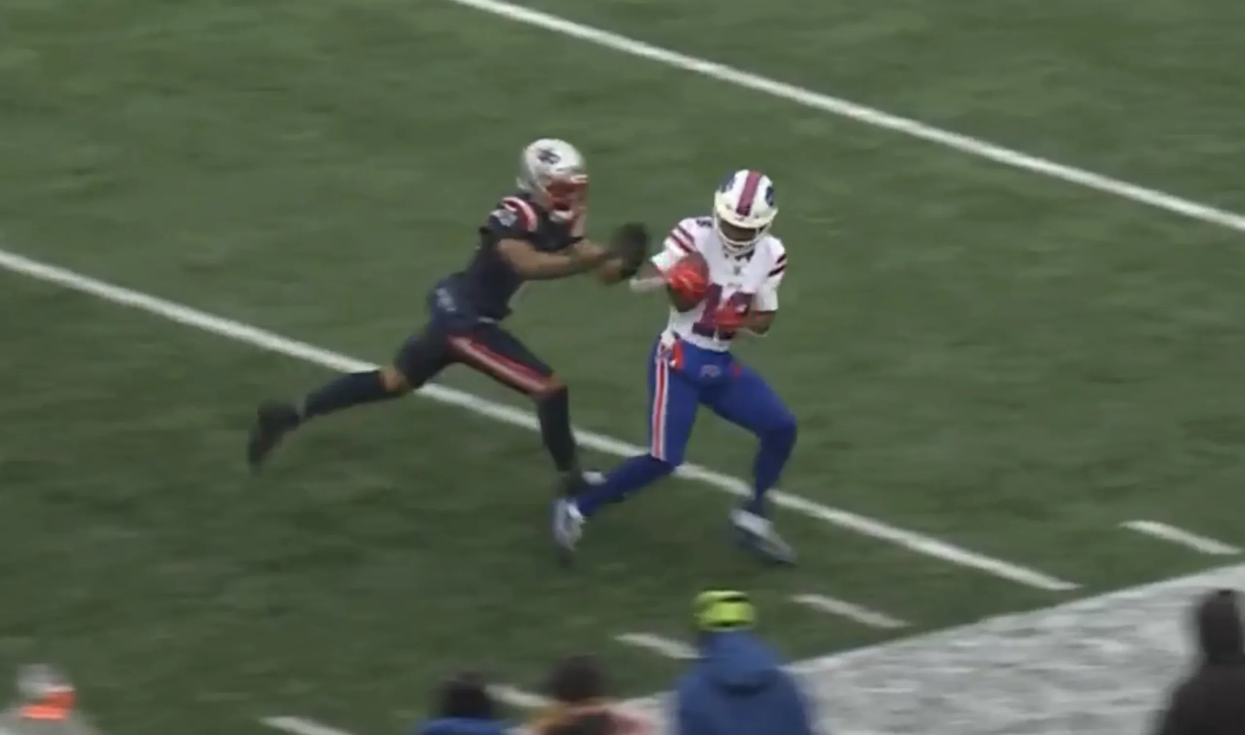 Patriots Go ABSOLUTELY INSANE on Sideline as Bills Take the Lead: Dirty Play Caught on Camera in Full