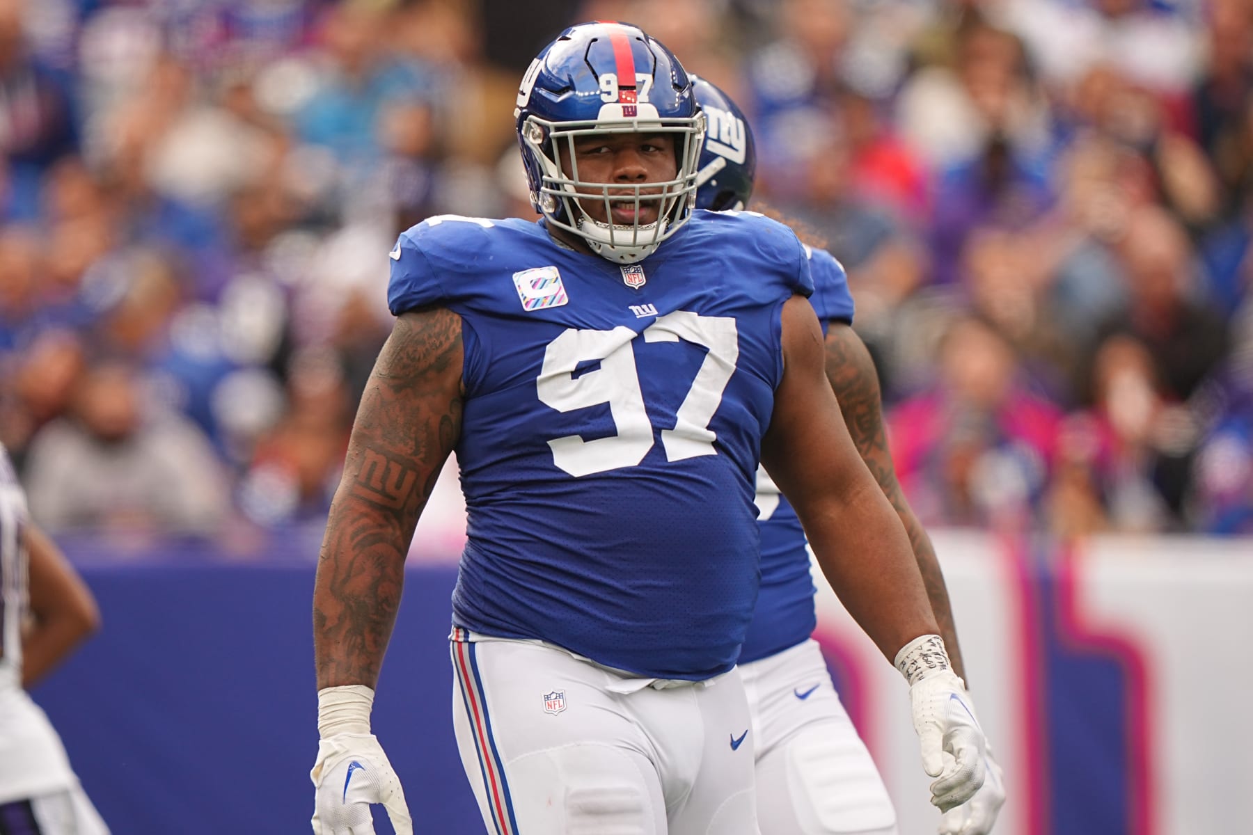 Giants Superstar Signals Chiefs Move After Trade Request Shakes NFL