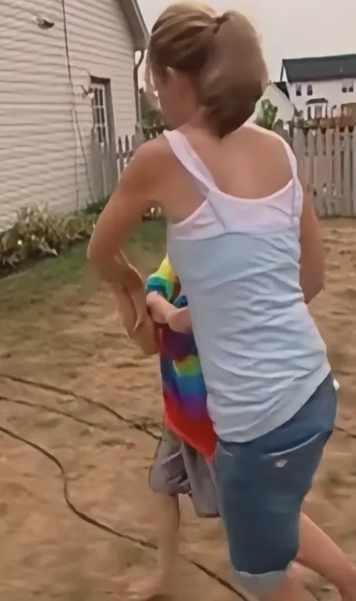 They say parenting doesn’t come with a manual, but Jo Frost definitely gave us the blueprint