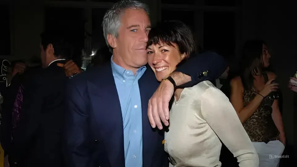 Ghislaine Maxwell Claims 25 Jeffrey Epstein Associates Made ‘Secret Settlements’