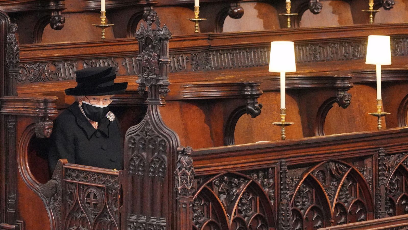 The Three Devastating Blows Queen Elizabeth Endured After Prince Philip’s Passing