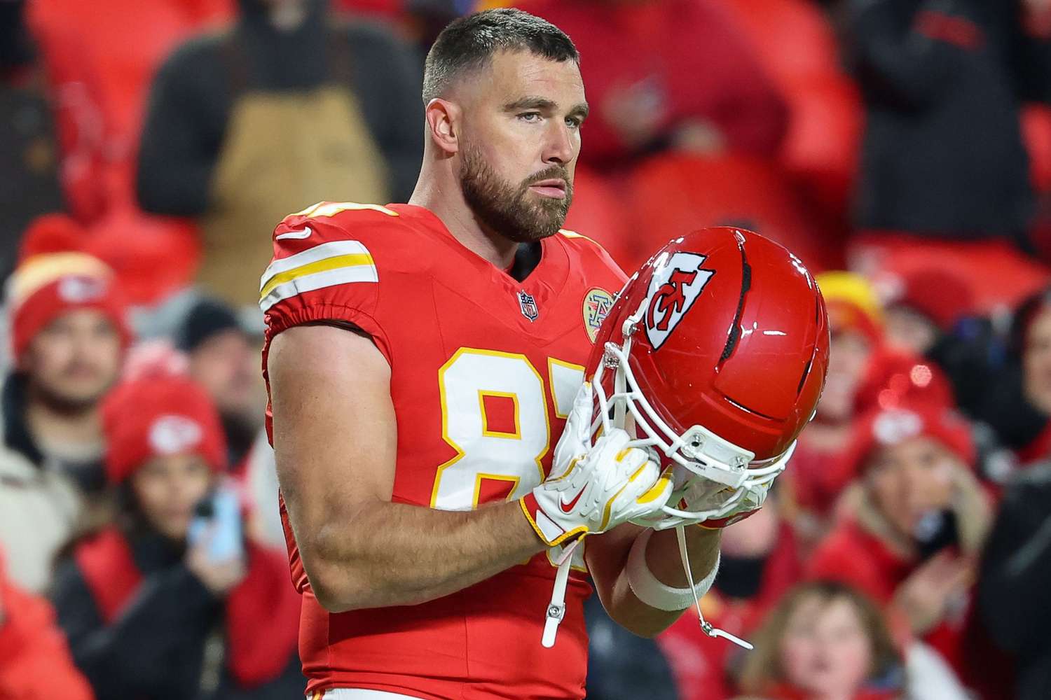 Fans in TOTAL SHOCK After Chiefs Star TE Drops Brutal Team Update – Andy Reid’s One Sentence Left the Entire Locker Room Speechless