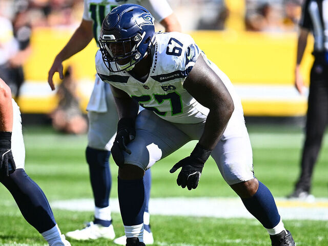 Seattle Seahawks Sign Massive Contract Extension With Star Left Tackle