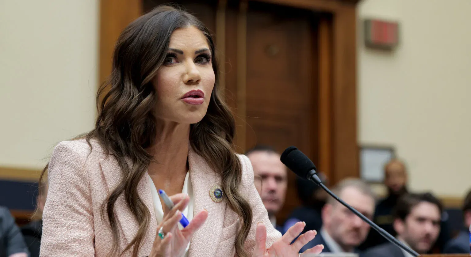 Noem, Lewandowski Facing IG Probe Over ‘Shady’ Deals: Report